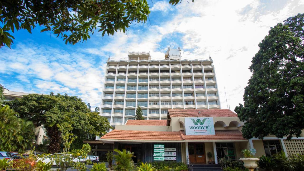 Woodlands Hotel Bangalore Exterior photo